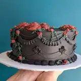 A cake made at Soni's Bakery in Orlando, FL