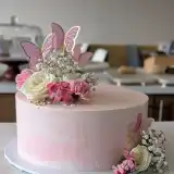 A cake made at Soni's Bakery in Orlando, FL