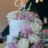 A wedding cake made at Soni's Bakery in Orlando, FL