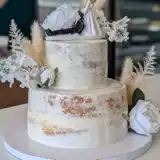 A wedding cake made at Soni's Bakery in Orlando, FL